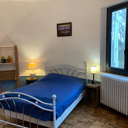 Les Favouilles - Gîte&chambres D Hôtes Séjour chez l'habitant