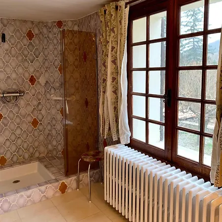 Séjour chez l'habitant Les Favouilles - Gîte&chambres D Hôtes Dauphin